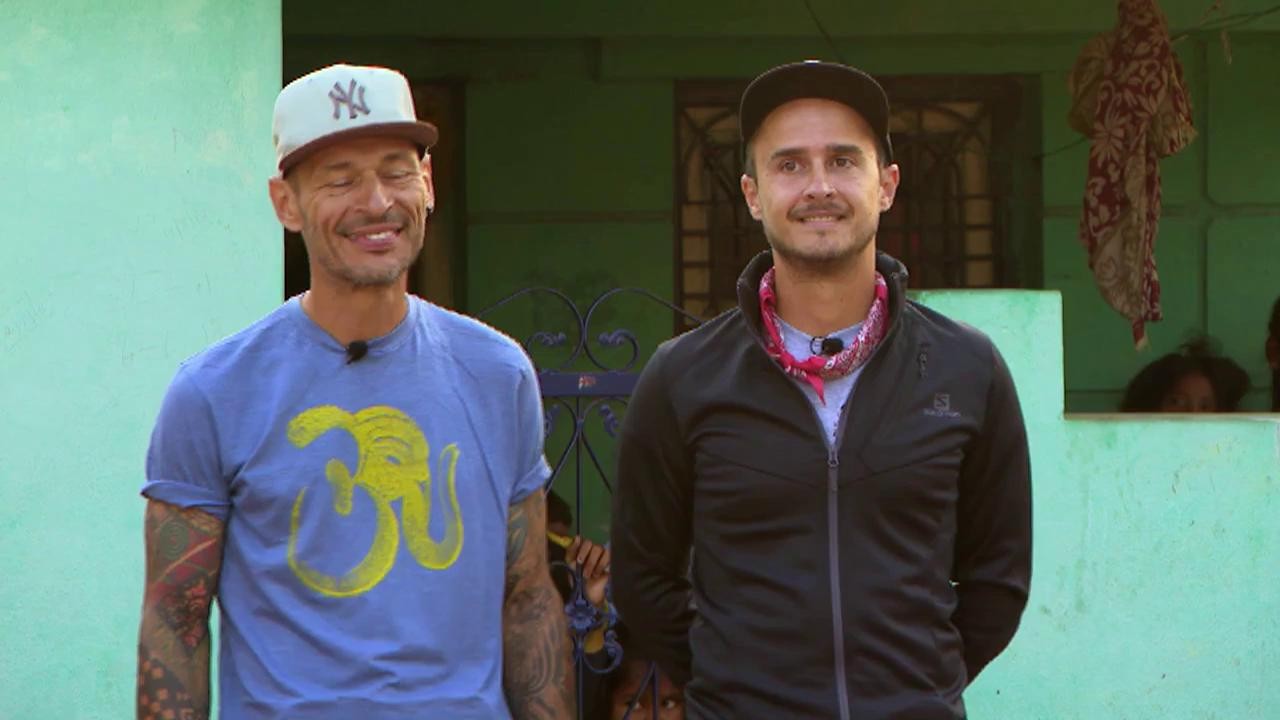 Cursa pe jumătate - echipele se separă la Asia Express &ndash; Drumul Elefantului