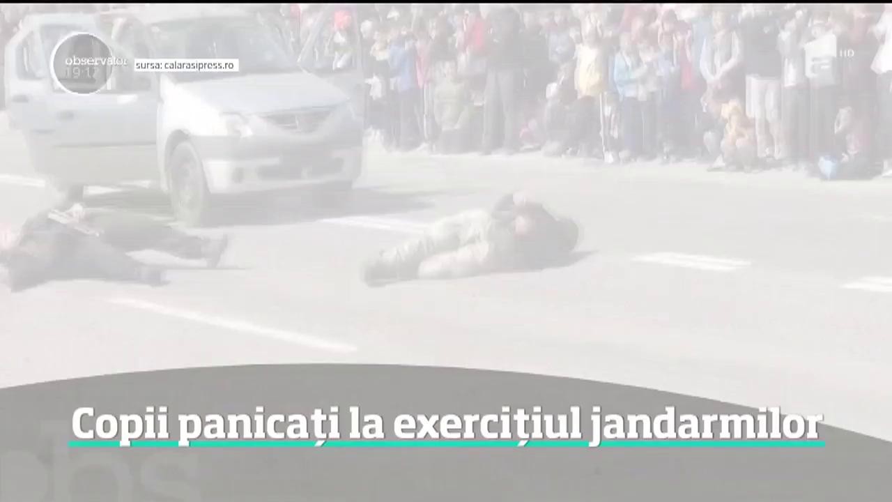 Clipe de panică &icirc;n Călăraşi, unde mai mulţi copii au &icirc;nceput să ţipe c&acirc;nd, la c&acirc;ţiva metri de ei, jandarmii au tras focuri &icirc;n rafală, &icirc;n cadrul unui exerciţiu