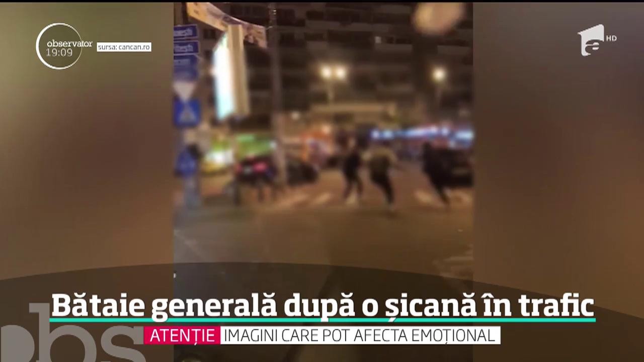 Scene demne de filmele de acţiune &icirc;n Capitală! Bătaie &icirc;ntre mai mulți tineri, chiar &icirc;n mijlocul străzii