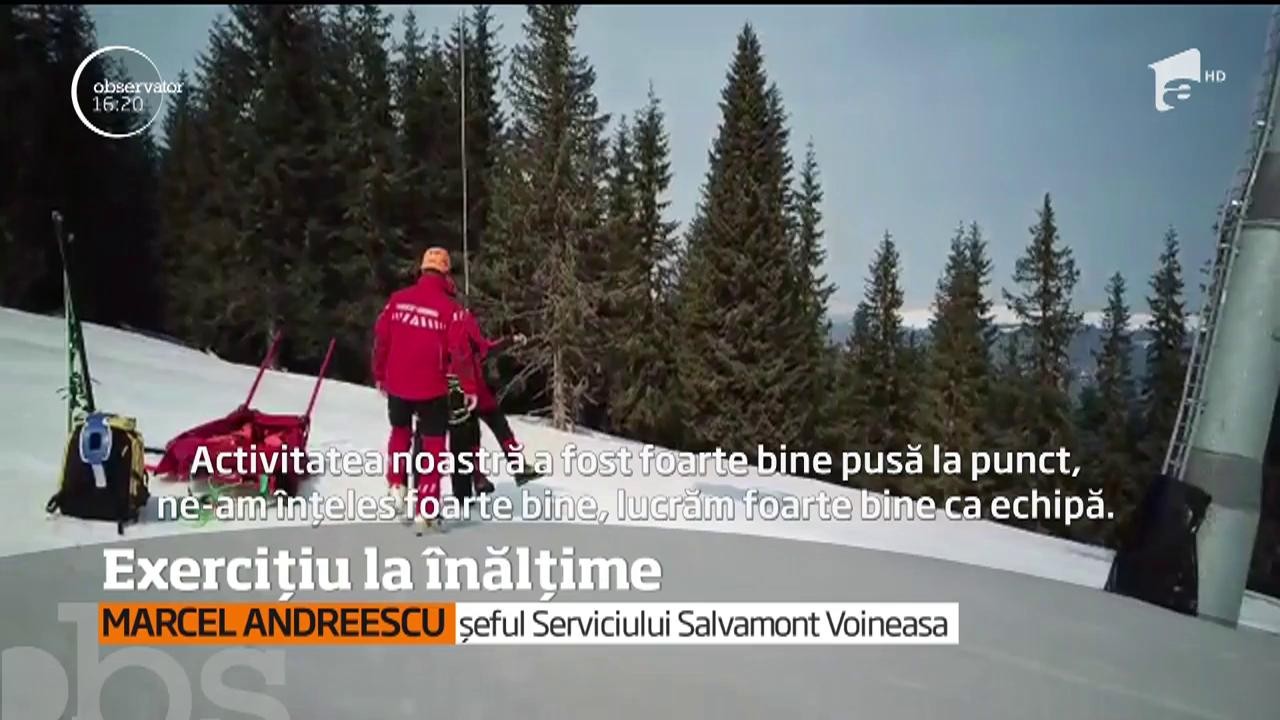 Exercițiu la &icirc;nălțime, &icirc;ntr-un complex turistic de pe Transalpina, pentru salvamontiști