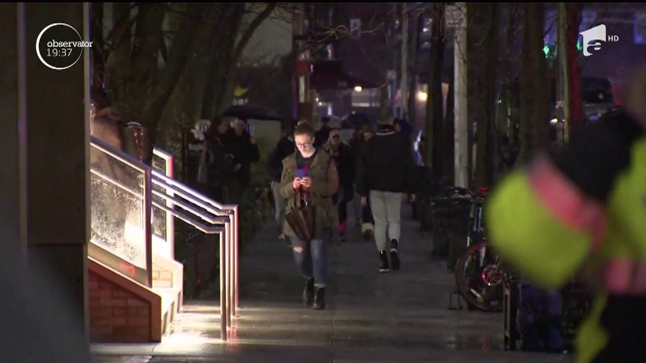 Alertă &icirc;n Manhattan, studenți blocați &icirc;n săli
