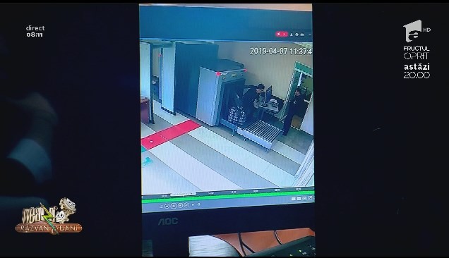 Smiley News. Ce face un t&acirc;năr care ajunge pentru prima dată &icirc;n aeroport? O radiografie completă cu tot cu bagaj!