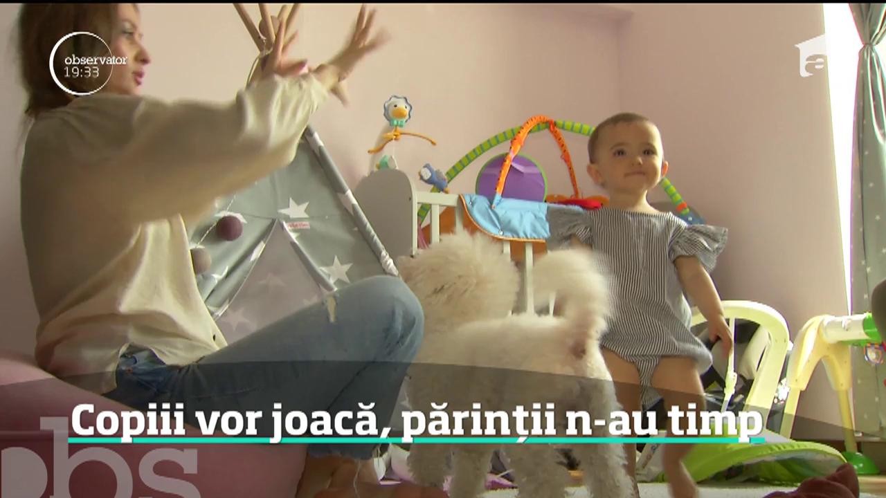 Jumătate dintre părinţii rom&acirc;ni nu se joacă nici măcar 17 minute pe zi cu copilul lor