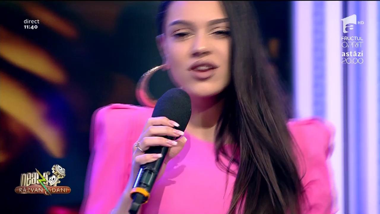 "Play Me" - cel mai recent single lansat de Karmen