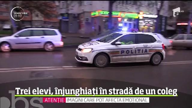 Atac s&acirc;ngeros, aseară, la Vaslui. Trei elevi de liceu au fost &icirc;njunghiaţi &icirc;n plină stradă de un coleg mai mare