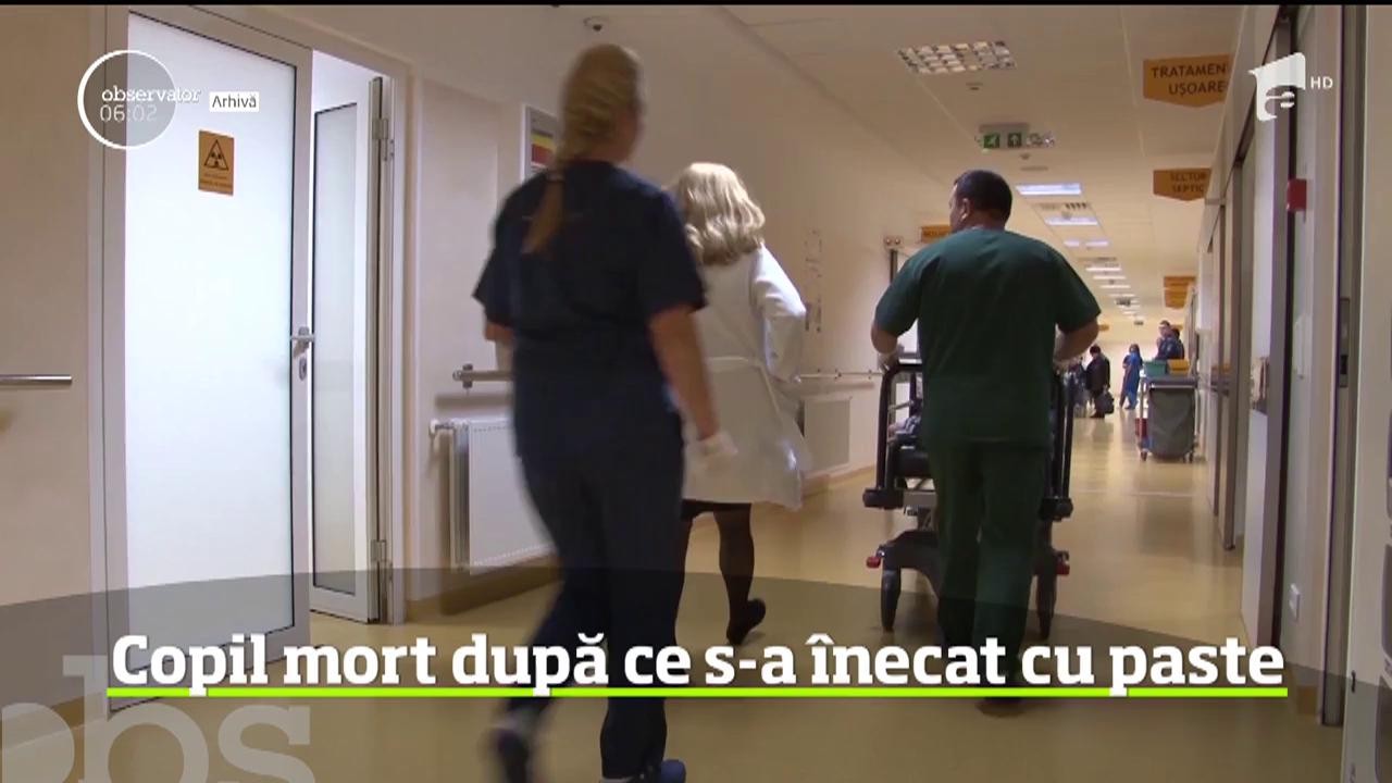 Tragedie &icirc;ntr-o familie din judeţul Prahova! Un copil de un an a murit asfixiat cu paste fierte