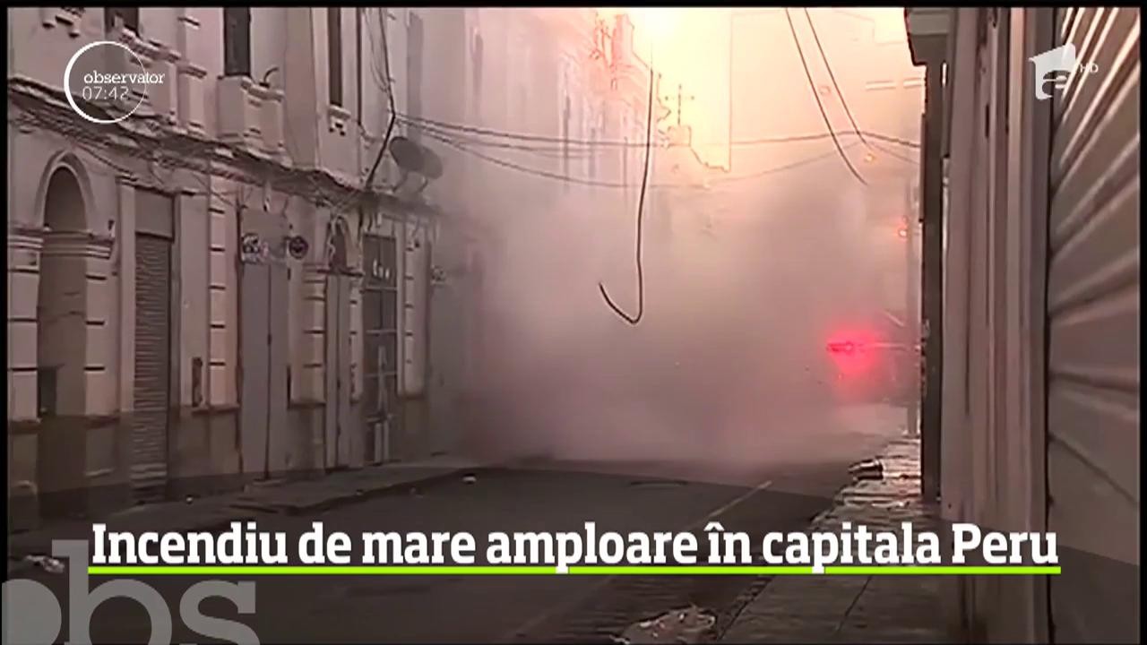 Incendiu de mare amploare &icirc;n capitala Peru, Lima