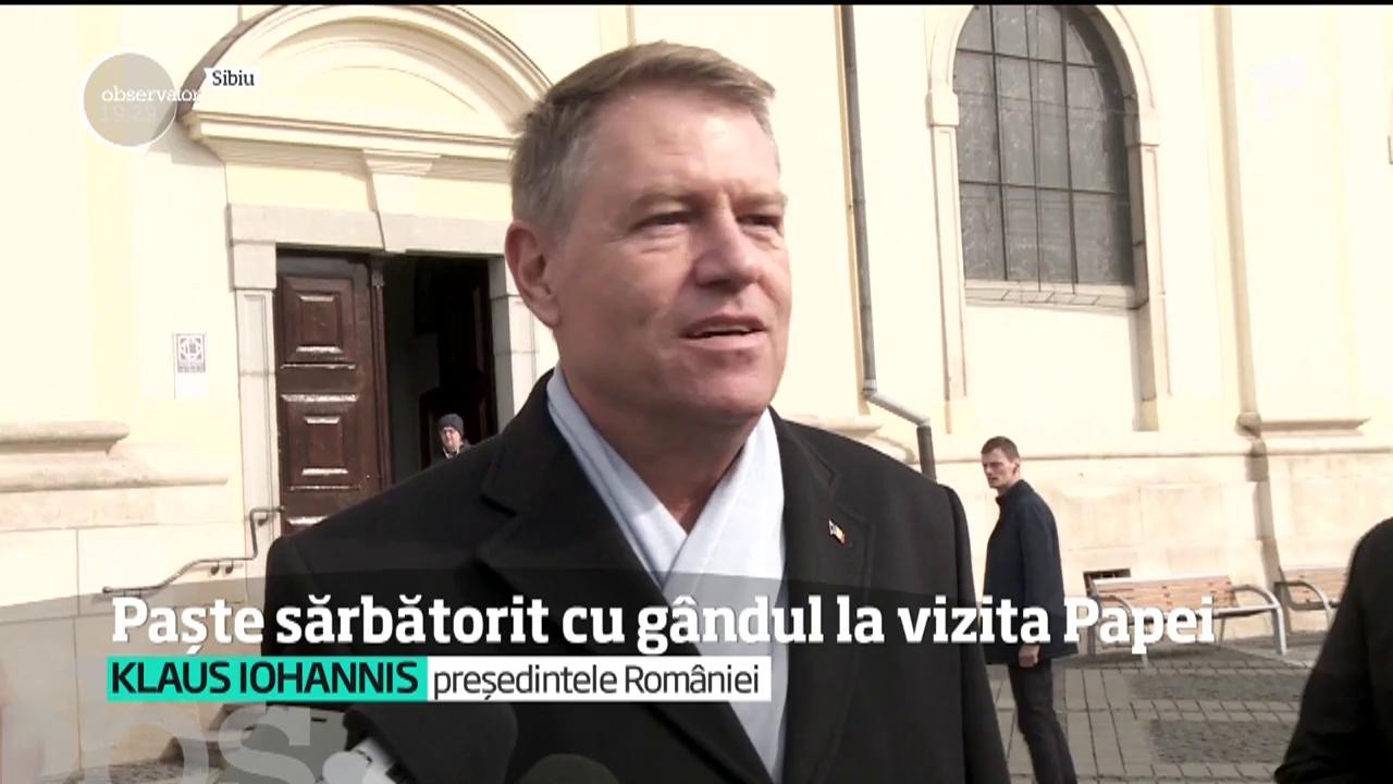 Paștele catolic. La Şumuleu Ciuc, credincioşii au privit slujba ca pe o repetiţie pentru vizita Papei