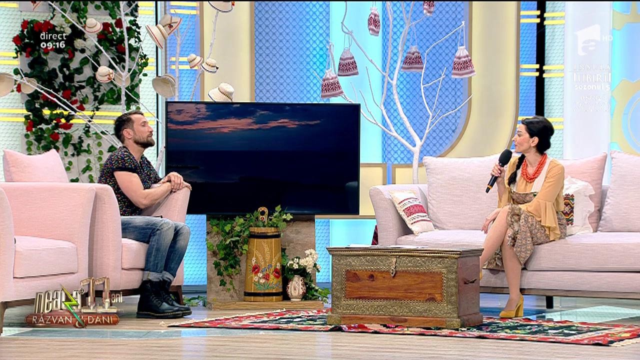 Echipa de la Neatza merge la mare. Dani Oțil: Trebuie să merg cu o zi &icirc;nainte să instruiesc personalul, Răzvan are o față de milog...