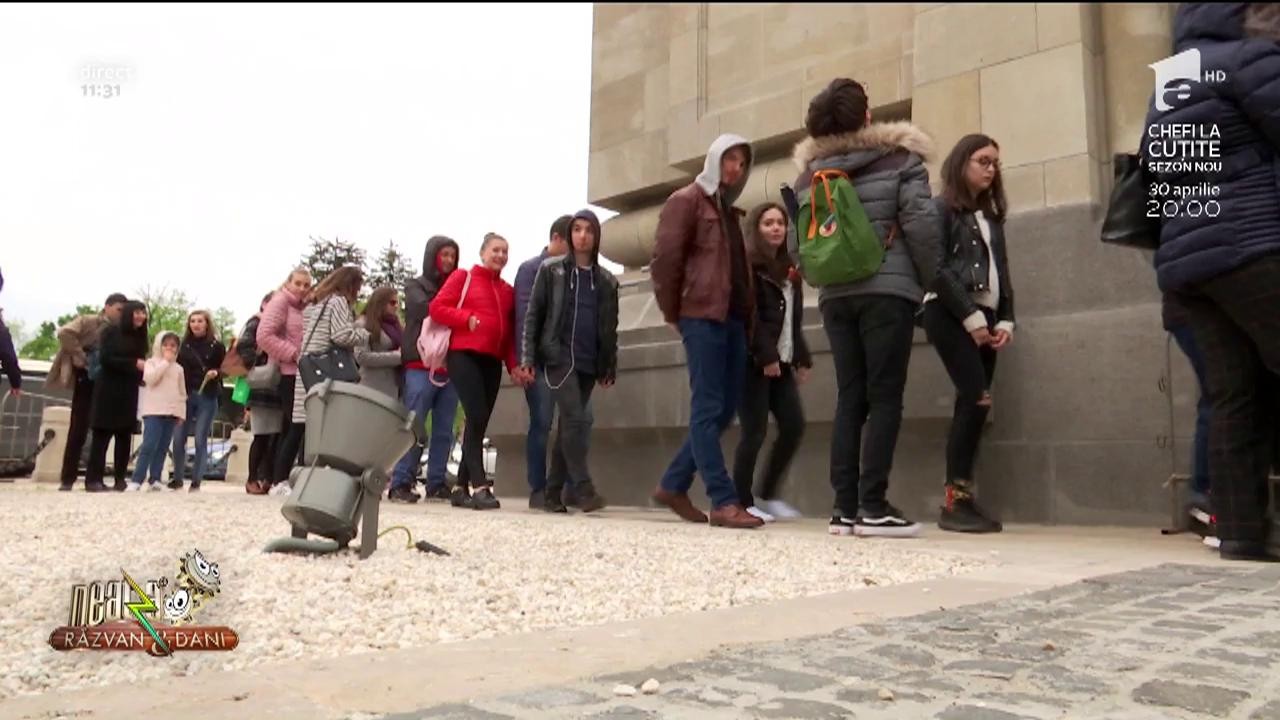 Arcul de Triumf, loc de &icirc;nt&acirc;lnire pentru lectură. Biletul de intrare &icirc;n monument, o carte