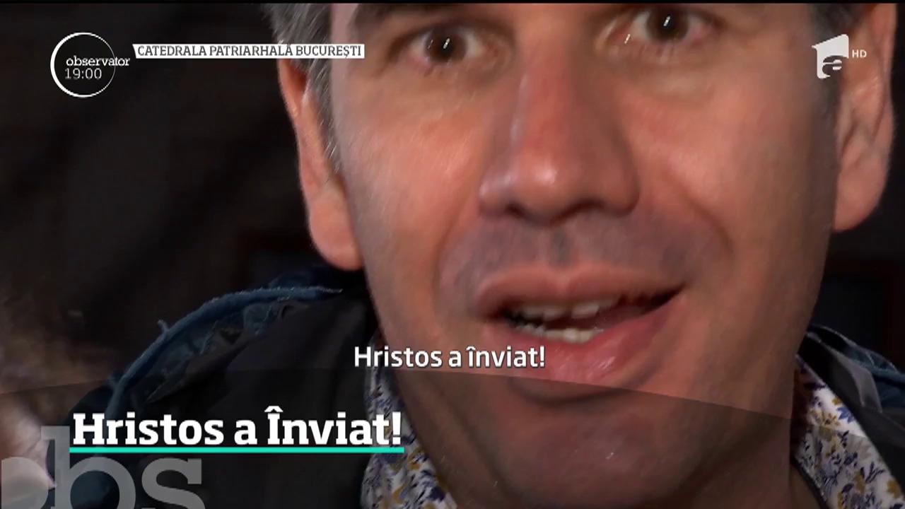 Focul sf&acirc;nt al &Icirc;nvierii a luminat &icirc;ntreaga Rom&acirc;nie şi milioane de rom&acirc;ni au c&acirc;ntat &icirc;ntr-un glas: Hristos a  &Icirc;nviat!