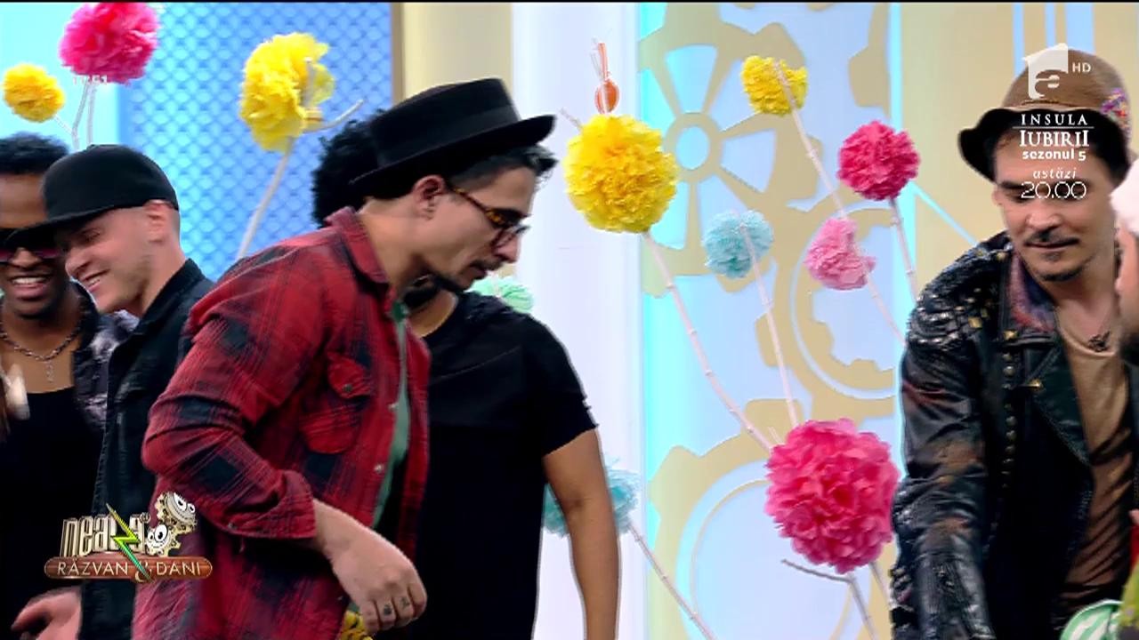 Şi-au spart ouă &icirc;n cap la ruleta rusească! Provocarea de la Neatza pentru trupa Mandinga!