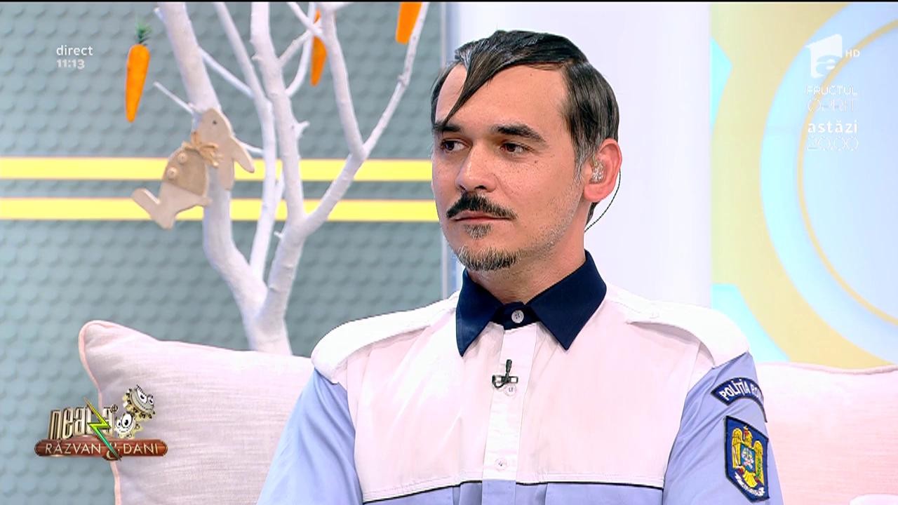 Frizura &icirc;i joacă feste polițistului Răzvan Simion: De la caschetă am părul așa, plus că am venit cu geamul deschis