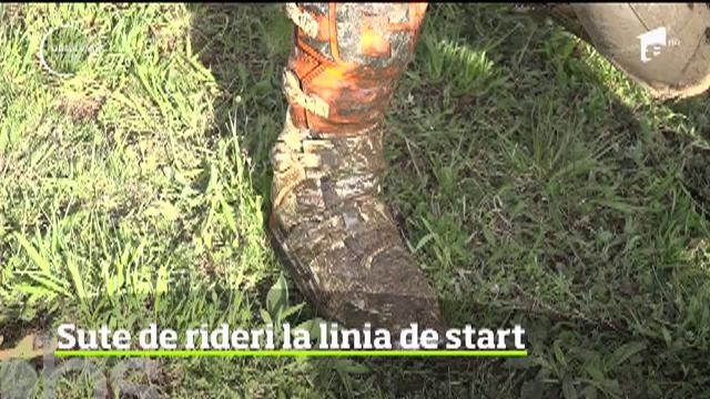 Emoţii pentru iubitorii de adrenalină! La Hunedoara a &icirc;nceput internaţionala de enduro!