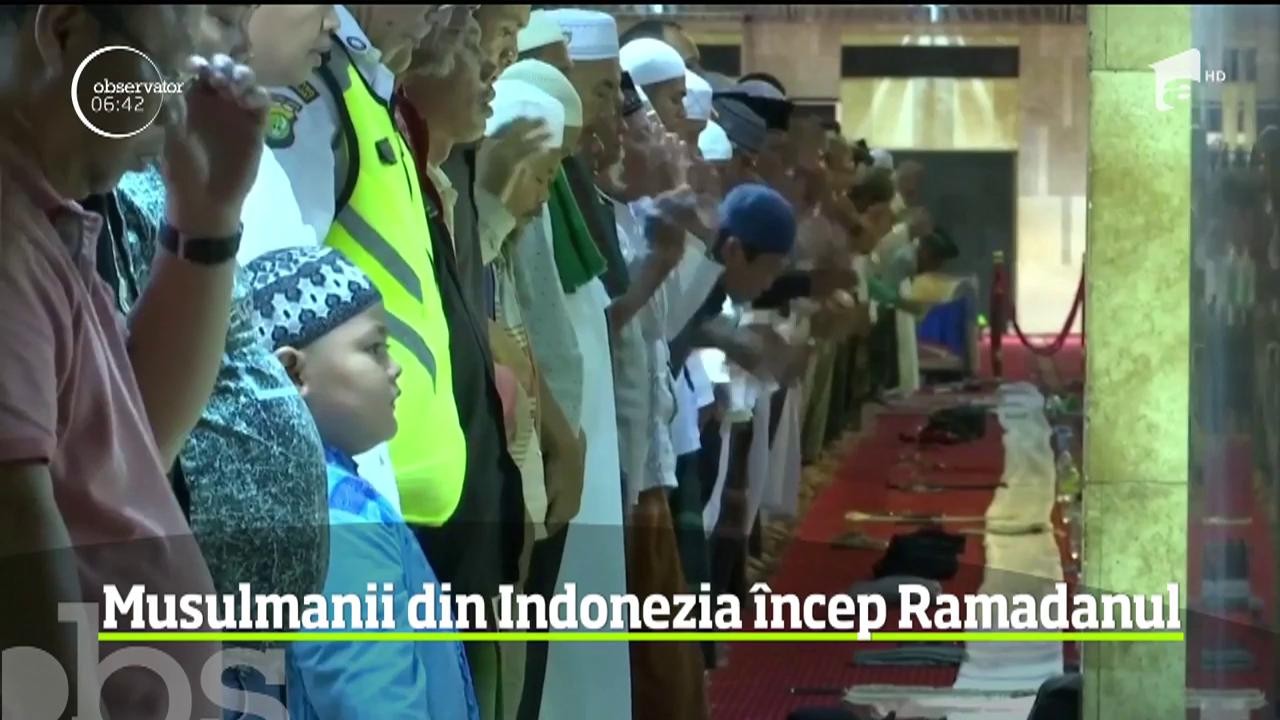 Musulmanii din Indonezia şi din alte ţări ale Asiei şi Orientului Mijlociu intrăi &icirc;n Ramadan, luna sacră din calendarul islamic