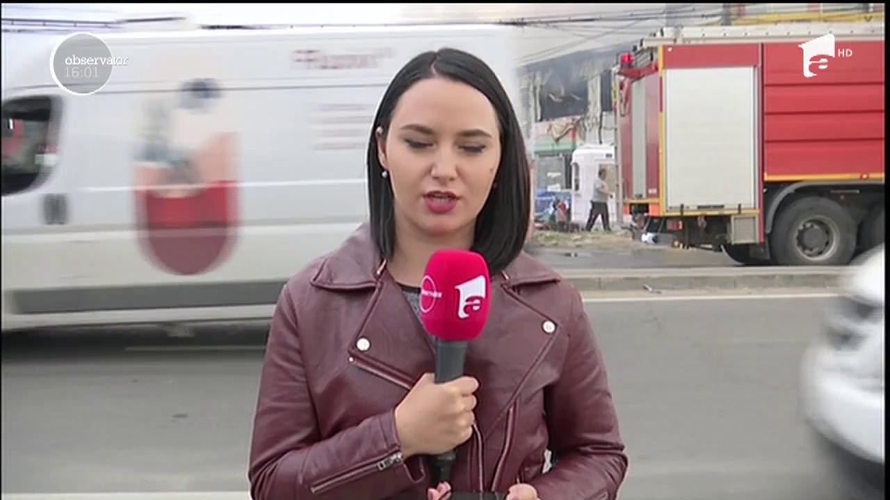 Trei oameni au ajuns la spital, după ce un incendiu a izbucnit la un mare complex comercial din Afumaţi, judeţul Ilfov