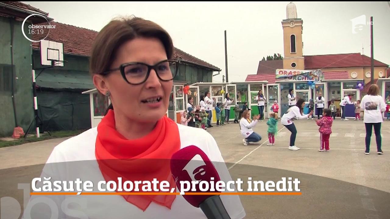 &Icirc;ntr-un sat din Bihor, copiii preşcolari &icirc;nvaţă lucruri practice &icirc;n funcţie de culorile curcubeului