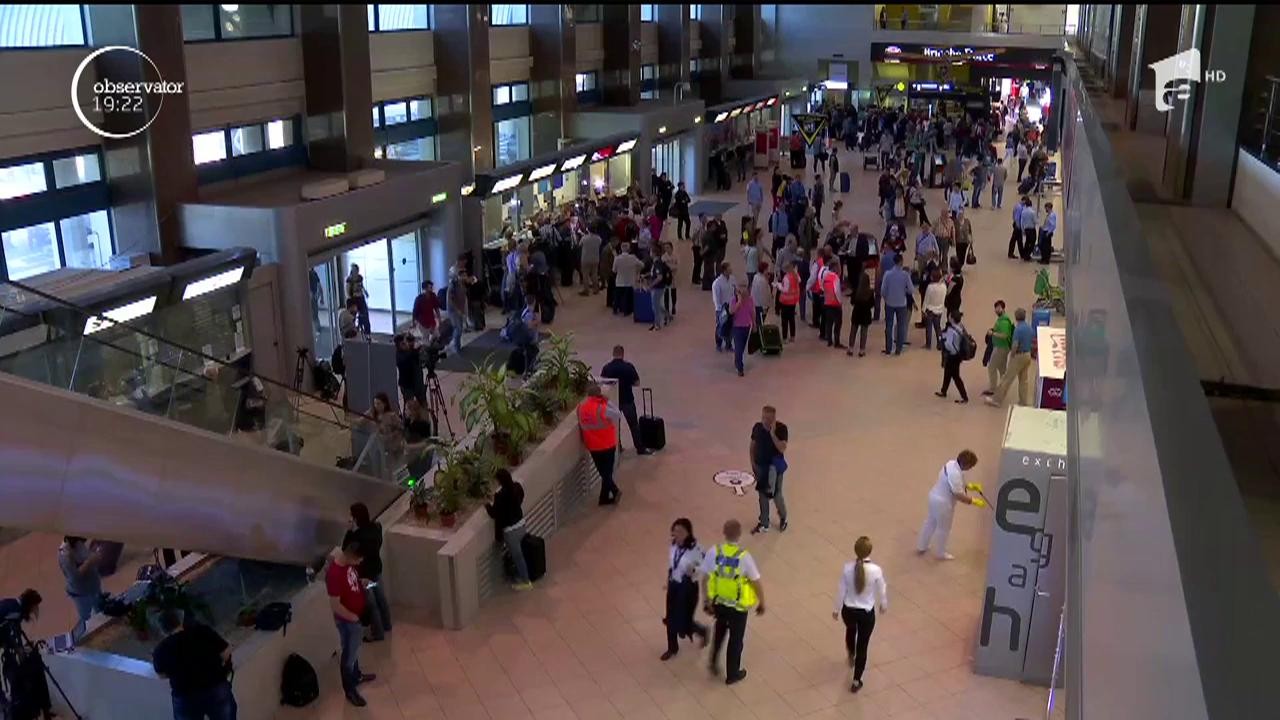 Pe aeroportul Otopeni vor apărea porţi electronice, unde fiecare pasager &icirc;şi va verifica singur paşaportul, &icirc;n nici 10 secunde