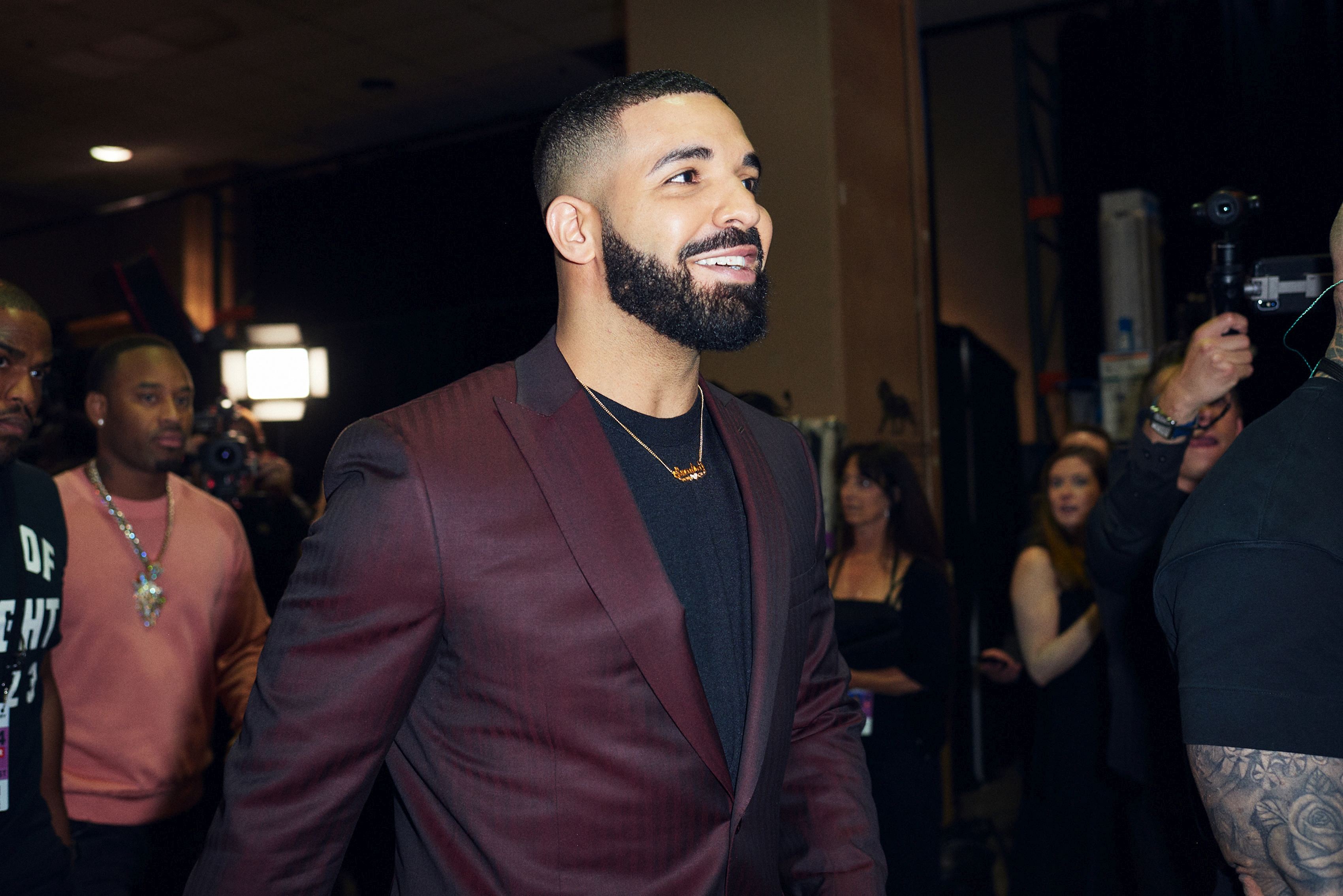 Rapperul Drake a cumpărat un Boeing 767