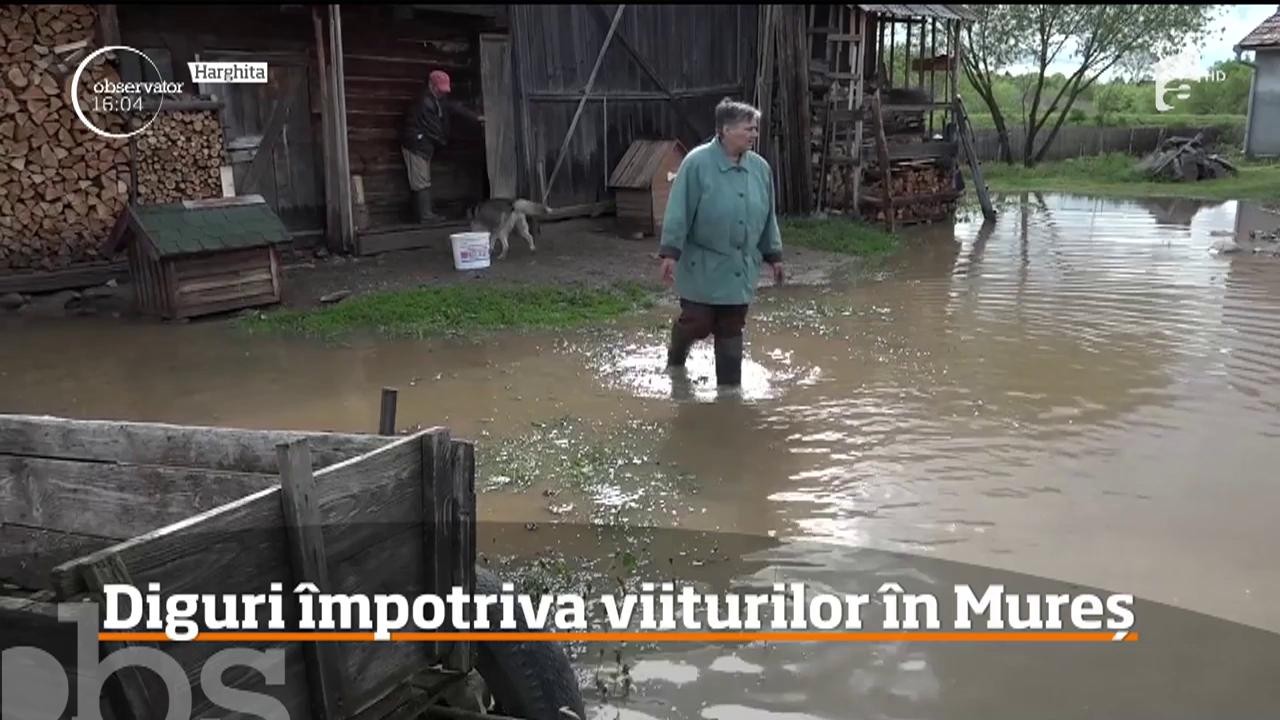 Vremea extremă nu ne iartă, nici măcar la final de mai! Furtunile puternice au făcut prăpăd, iar inundaţiile au afectat mai multe judeţ