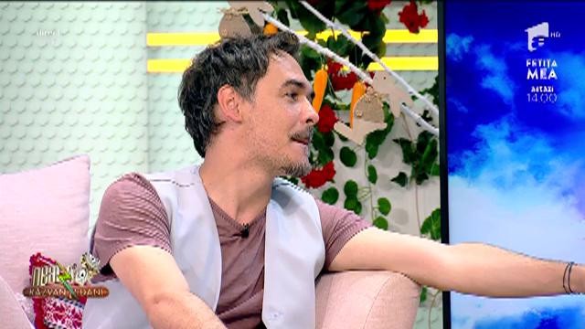 Amintiri din adolescență! Dani Oțil era cel mai bun dansator din liceu. Răzvan Simion: Fetele din clasele mici erau pl&acirc;nse că a plecat el