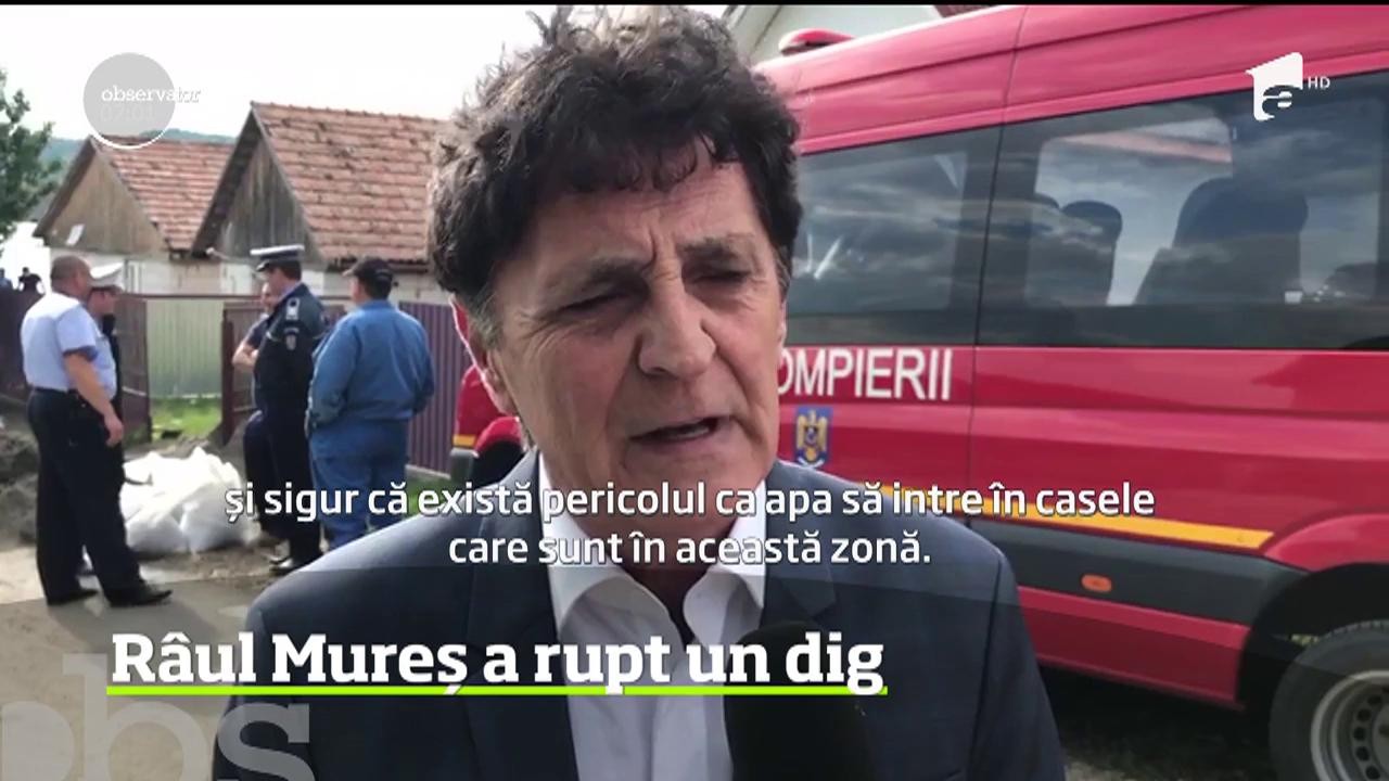R&acirc;ul Mureș a rupt un dig