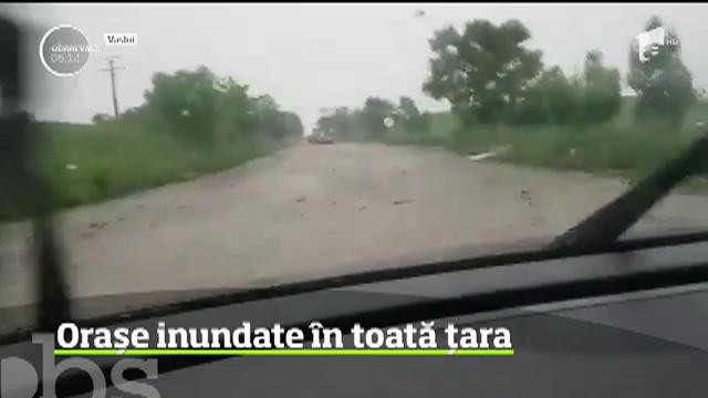 O nouă tornadă a lovit &icirc;ntr-o localitate din Ialomiţa