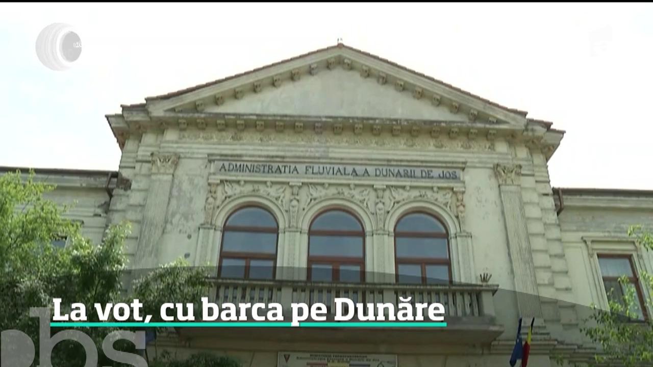 Rom&acirc;nia iese la vot. La vot, cu barcă pe Dunăre