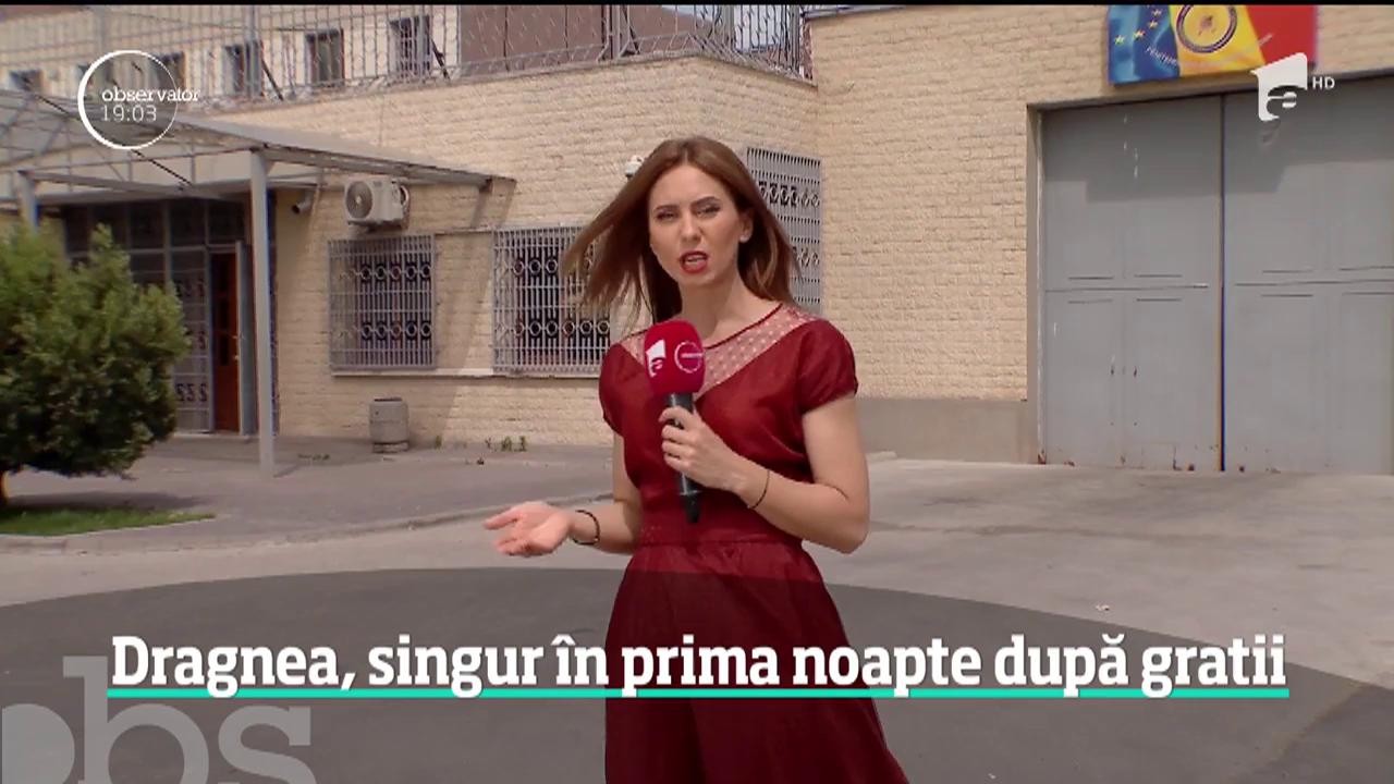 Liviu Dragnea este puternic afectat de condamnarea care l-a trimis după gratii. &Icirc;n prima noapte de detenţie a stat singur &icirc;n celulă