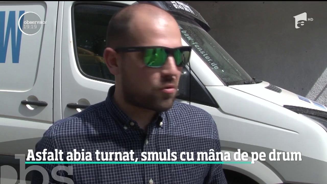 &Icirc;n Vatra Dornei, astfaltul abia turnat pe o stradă din oraş poate fi ridicat de pe jos cu m&acirc;inile goale