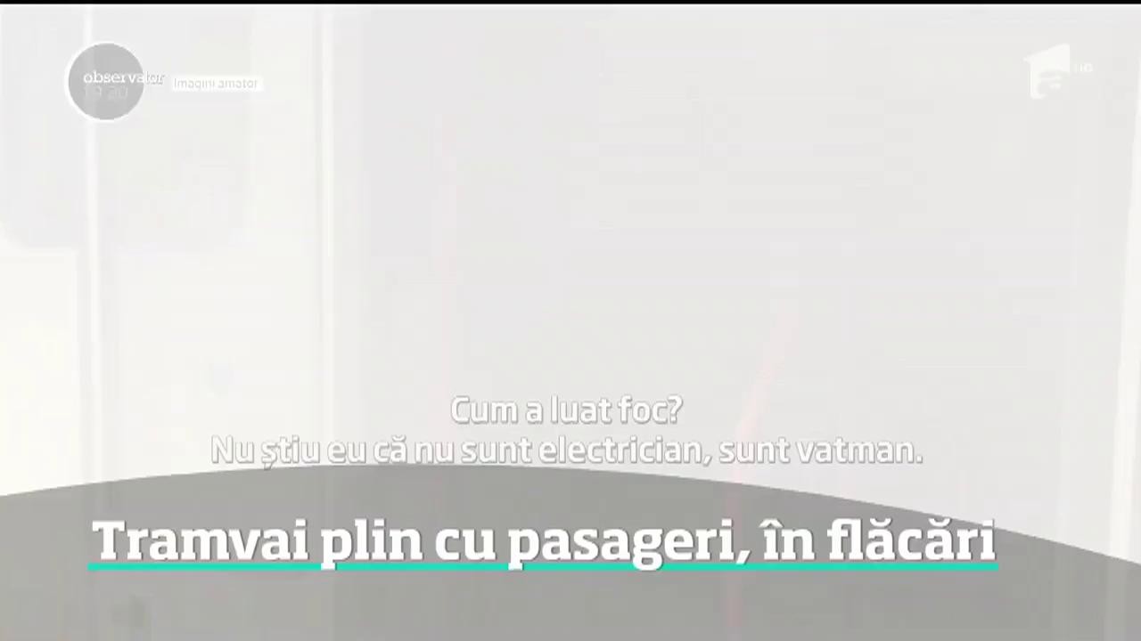 Tramvai plin cu pasageri, &icirc;n flăcări! Incidentul a avut loc &icirc;ntr-o zonă extrem de aglomerată a Capitalei