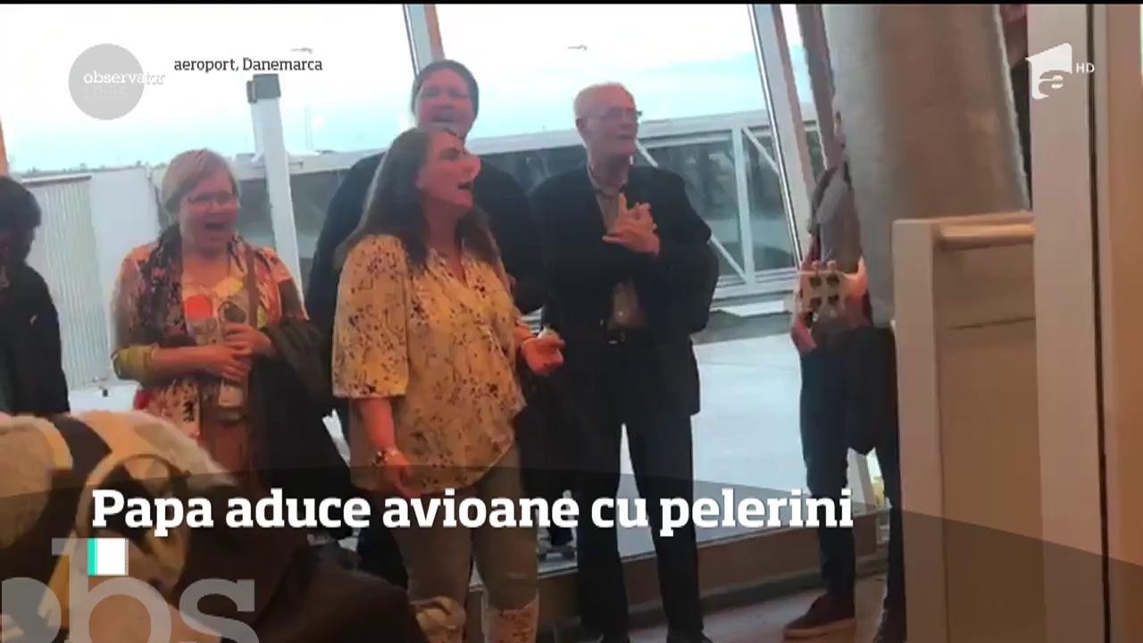 Tiruri cu flori pentru vizita Papei &icirc;n Rom&acirc;nia