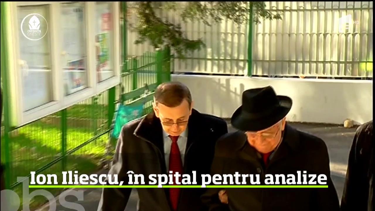 Ion Iliescu a fost internat la Spitalul Elias din Capitală