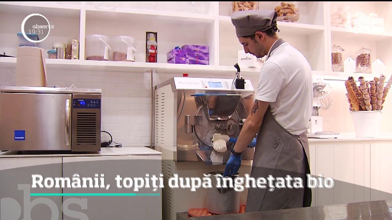 Rom&acirc;nii, topiţi după &icirc;ngheţata bio! Cu parfum de flori sau gust de condimente, cel mai iubit desert al verii a ajuns să aibă sute de arome