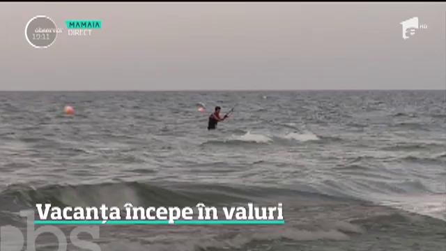 &Icirc;n Mamaia, petrecerea a &icirc;nceput. Vremea de anunță ideală pentru plajă