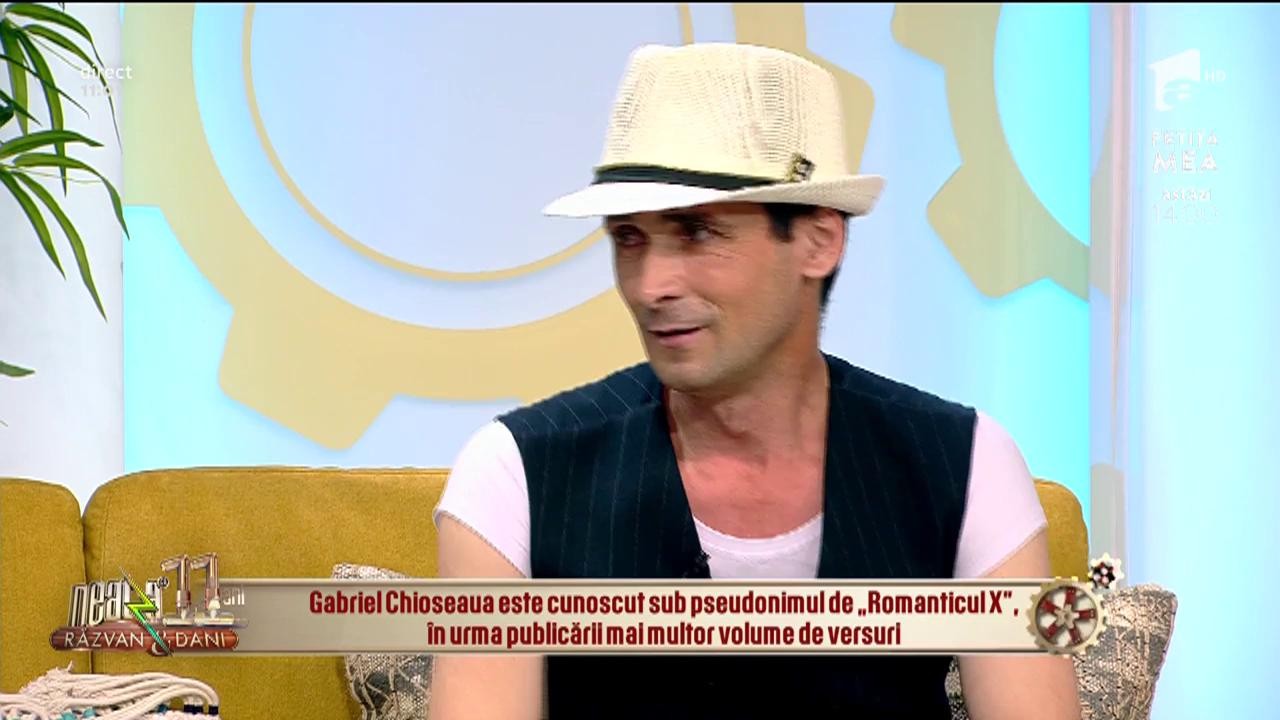 Gabriel Chioseaua, alias "Romanticul X", recită versuri &icirc;n timp ce dansează!