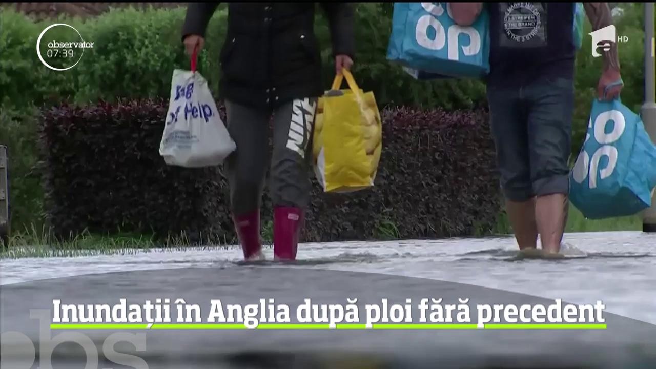 Sute de case au fost evacuate din cauza inundaţiilor &icirc;ntr-un orăşel din Anglia, după c&acirc;teva zile de ploi neobişnuit de abundente