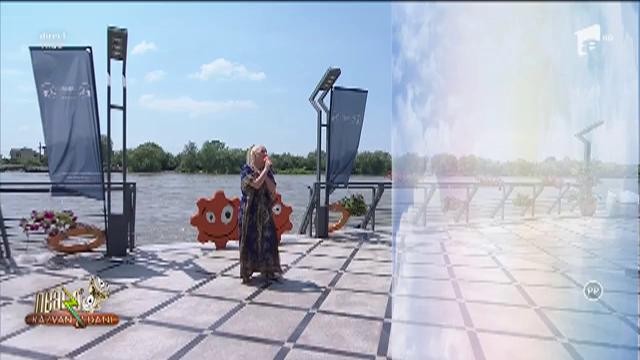 Neatza cu Răzvan și Dani. JO c&acirc;ntă piesa Cu un picior &icirc;n Rai