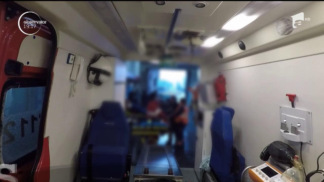 O asistenă medicală a fost găsită vinovată de moartea unei profesoare de religie care a căzut dintr-o ambulanţă
