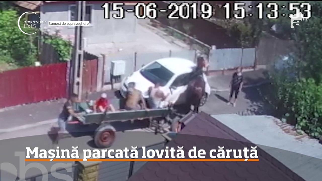 Misiune dificilă pentru poliţiştii buzoieni! Aceştia trebuie să găsească un bărbat care a lovit cu o căruţă o maşină parcată, după care a fugit