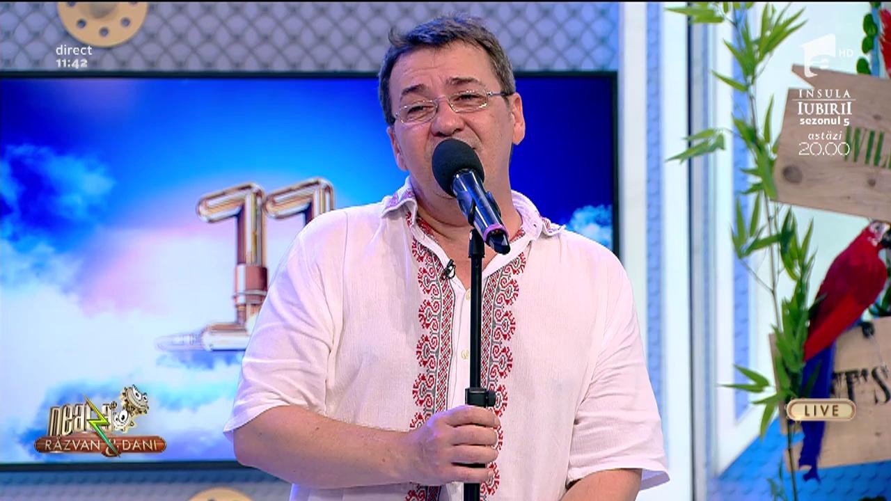 Florin Chilian c&acirc;ntă, la Neatza cu Răzvan și Dani, melodia - At&acirc;t de frumoasă