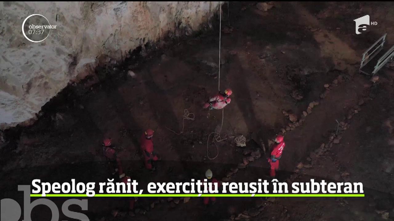 Misiune contra-cronometru, &icirc;ntr-o peşteră din Bihor. Speolog rănit, exercițiu reușit &icirc;n subteran