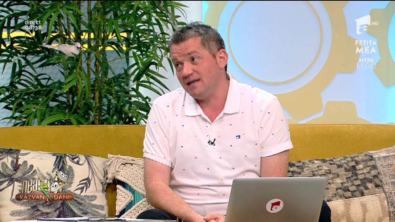 Smiley News - Neatza cu Răzvan și Dani. Așa arăta pașaportul colectiv al Naționalei Rom&acirc;niei de Fotbal din anul 1930!