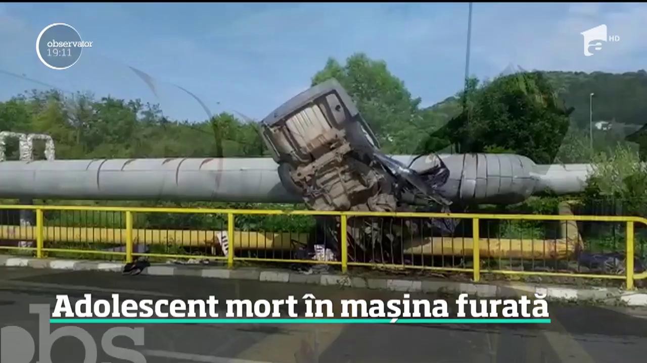 Trei prieteni, adolescenţi de 16 ani din R&acirc;mnicu V&acirc;lcea, au provocat un accident teribil