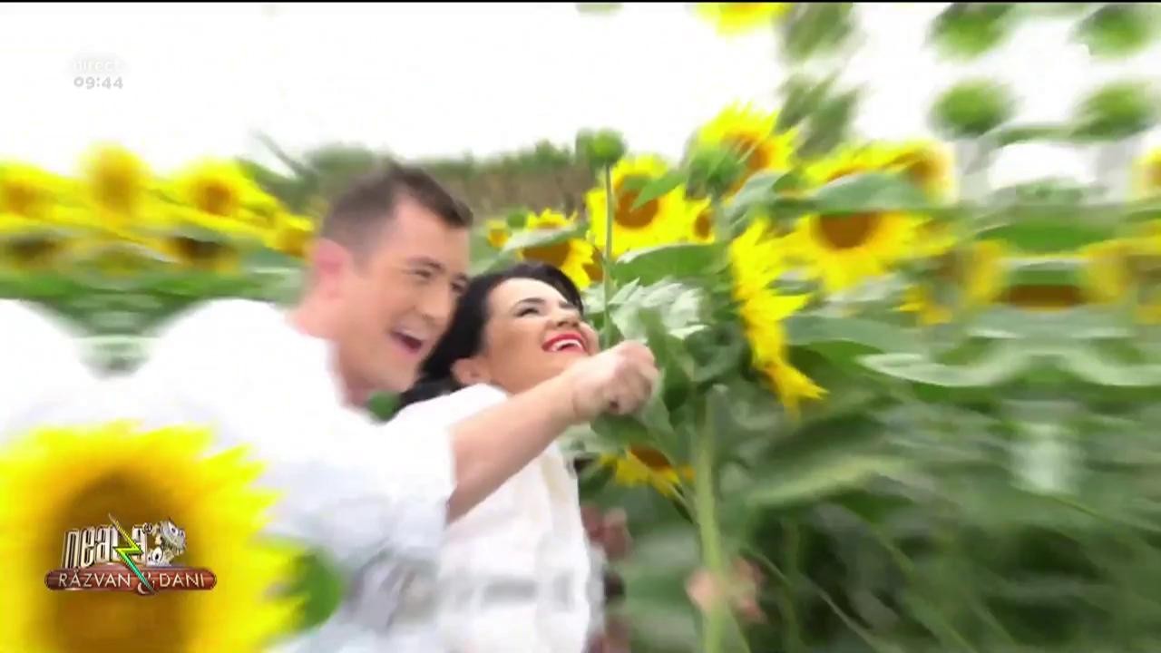 Adina Roșca și Cătălin Doinaș c&acirc;ntă, la Neatza cu Răzvan și Dani, melodia - Viață dragă
