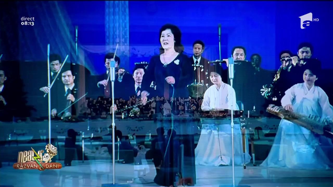 Ce moment! Melodia "Românie, Românie", cântată la perfecţie de o orchestră din Coreea la vizita lui Ceauşescu