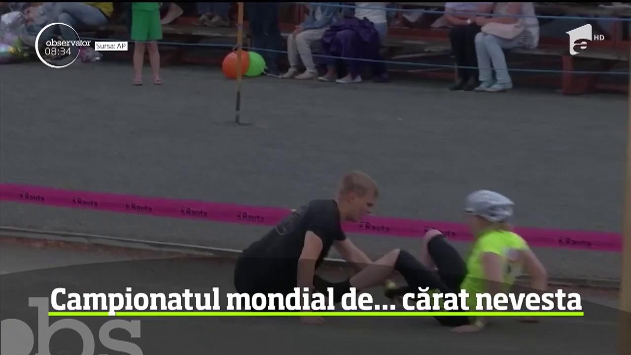 Zeci de cupluri din 12 ţări au participat la Campionatul Mondial de Cărat Neveste