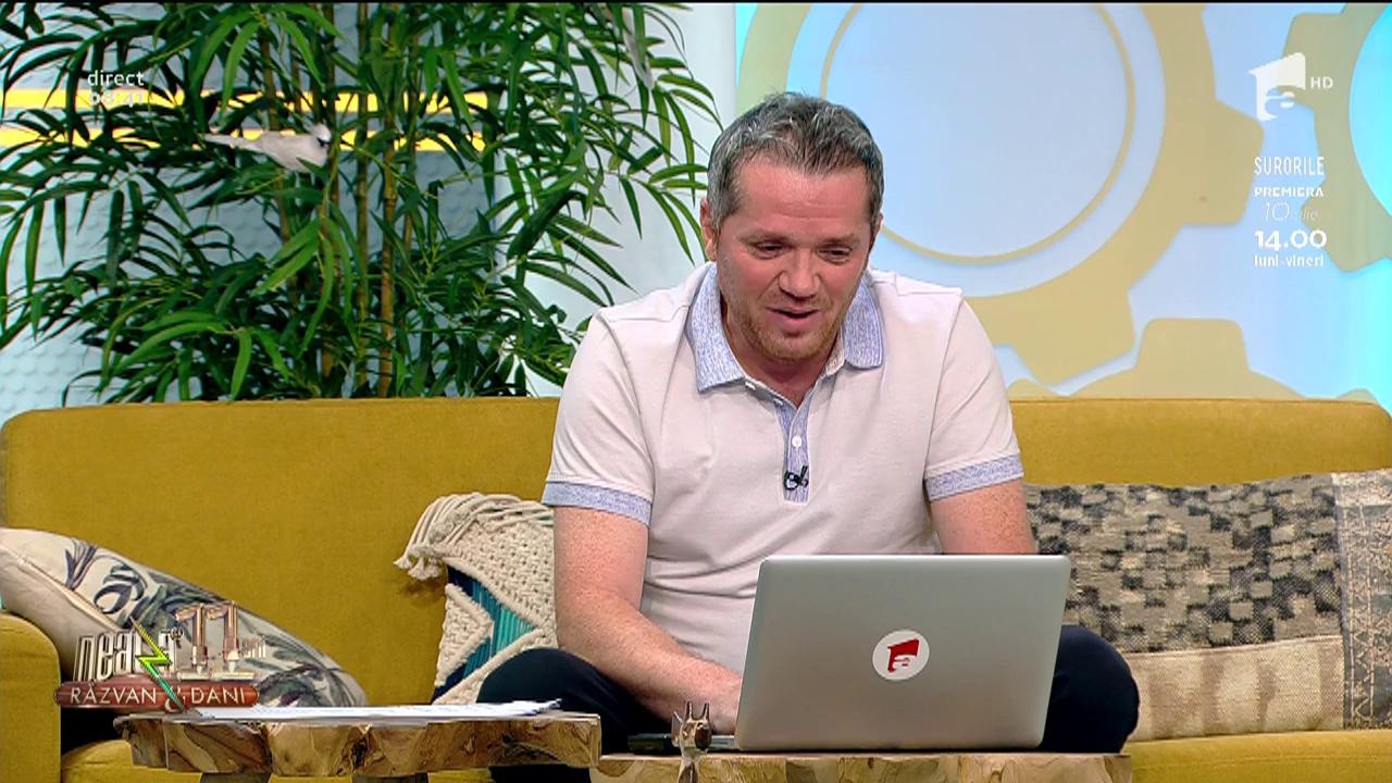 Smiley News - Neatza cu Răzvan și Dani. Un pui de elefant se scaldă &icirc;ntr-un lighean