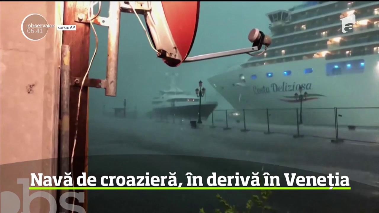 Imagini incredibile surprinse la Veneţia, &icirc;n timpul unei furtuni. Un vas de croazieră uriaş era c&acirc;t pe ce să lovească faimoasa esplanadă a oraşului