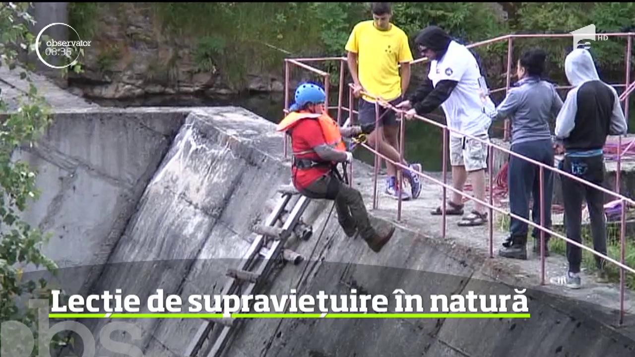 Lecţie de supravieţuire. Cum să vă descurcaţi dacă răm&acirc;neţi captivi &icirc;n sălbăticie